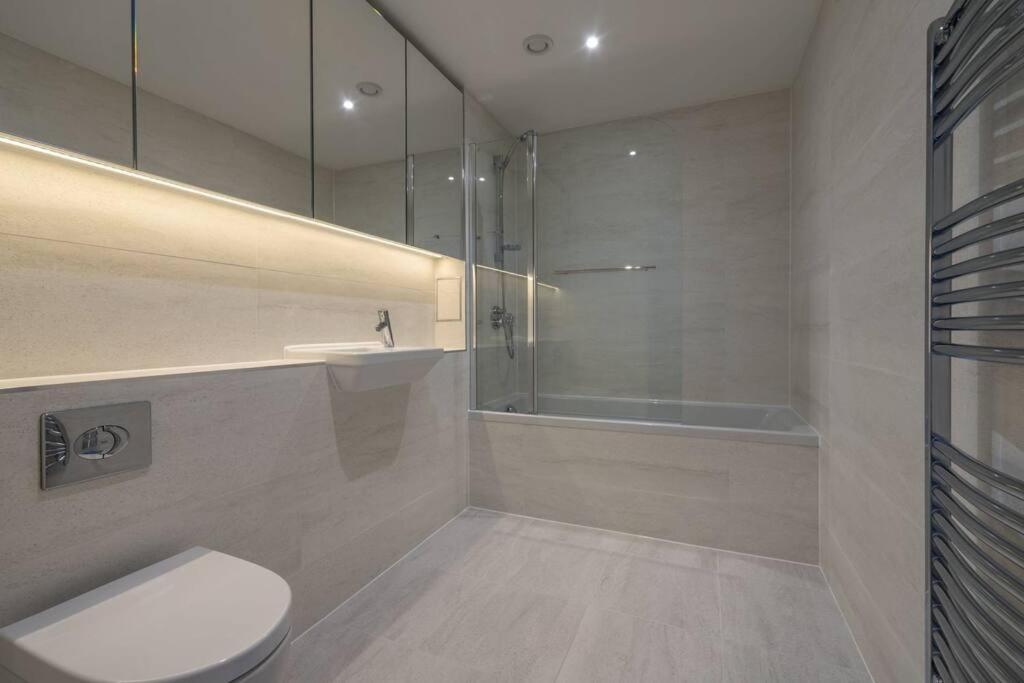 伦敦Luxurious & Modern Townhouse In Hammersmith公寓 外观 照片